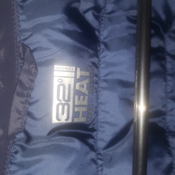 NEW Dark blue NEW 32 degrees vest men's size LG warm! Great Gift! - Picture 3 of 5